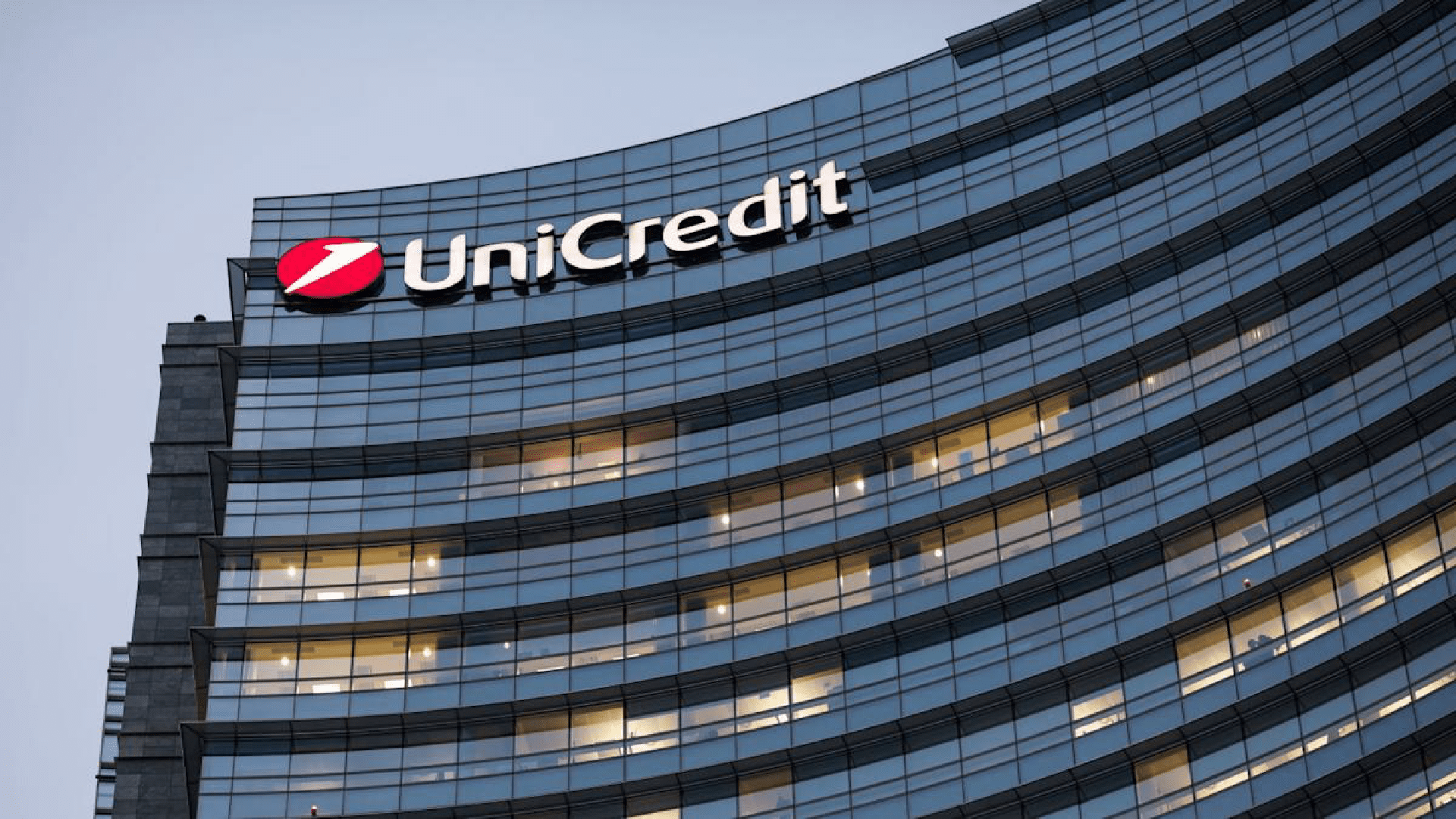 UniCredit Signs 10-Year Digital Transformation Deal with Google Cloud