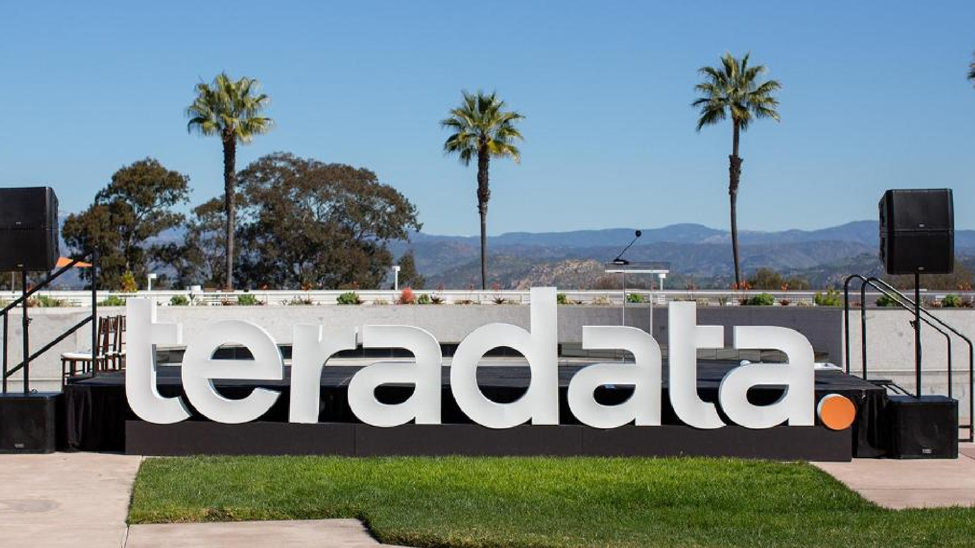 Teradata Enhances ClearScape Analytics with New Flexible, Scalable, and Intuitive ModelOps for Agentic and Generative AI